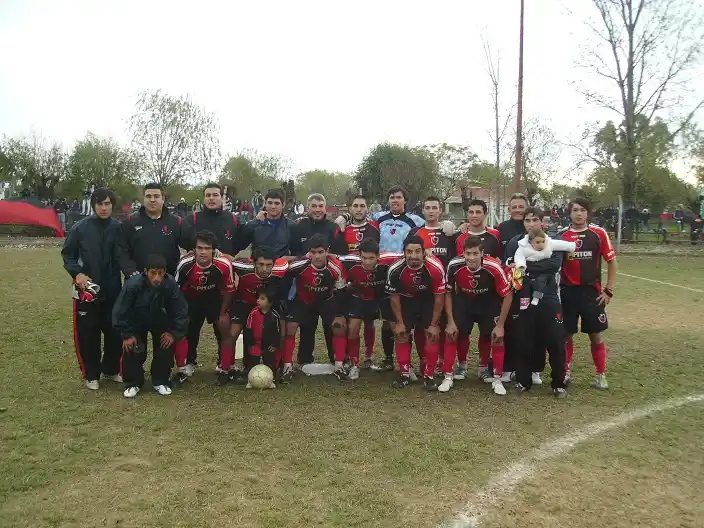 Goleada de Isleños por 6 a 2 a La Vence