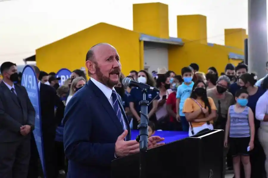 Insfrán anunció que “trabajamos para que la autovía siga desde Formosa hasta Clorinda”