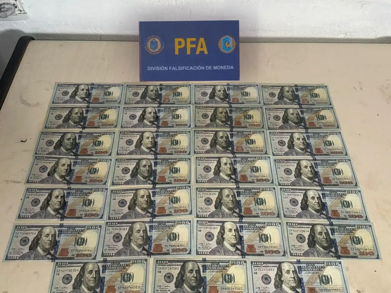 Seis detenidos por distribuir billetes falsos en comercios del AMBA