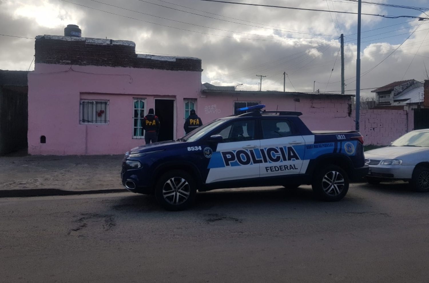 Dos detenidos y droga incautada tras un operativo de la Policía Federal