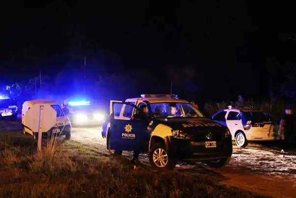 Otro tiroteo generó alarma por la búsqueda de los prófugos: un muerto