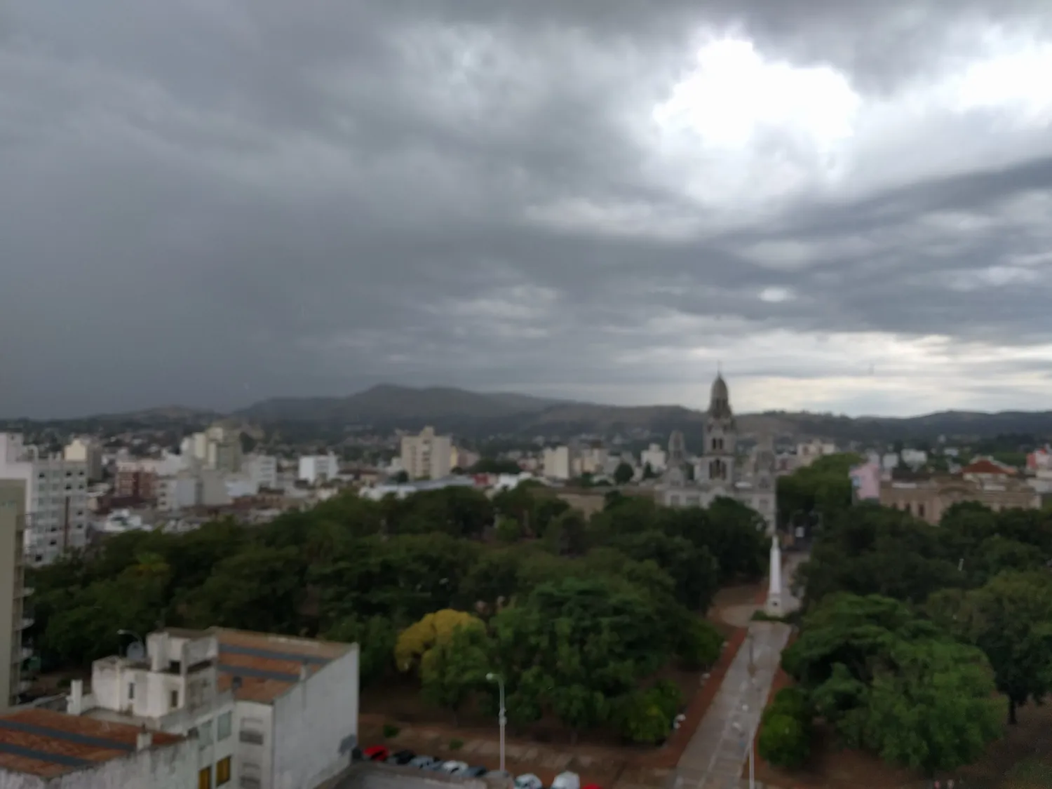 Rige un alerta meteorológico para Tandil y la zona por tormentas