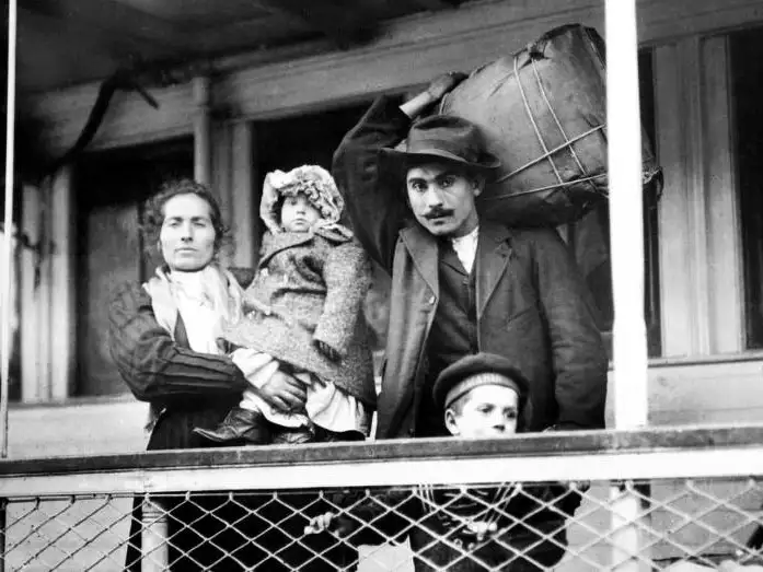 Inmigrantes italianos llegando a Buenos Aires. FOTO: Internet.