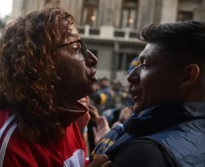 Diputada del Frente de Izquierda Vanina Biasi, en el estilo de foto que cuestionó Grabois. "Lo hacen para ponerse la imagen en sus perfiles", lanzó el dirigente social.