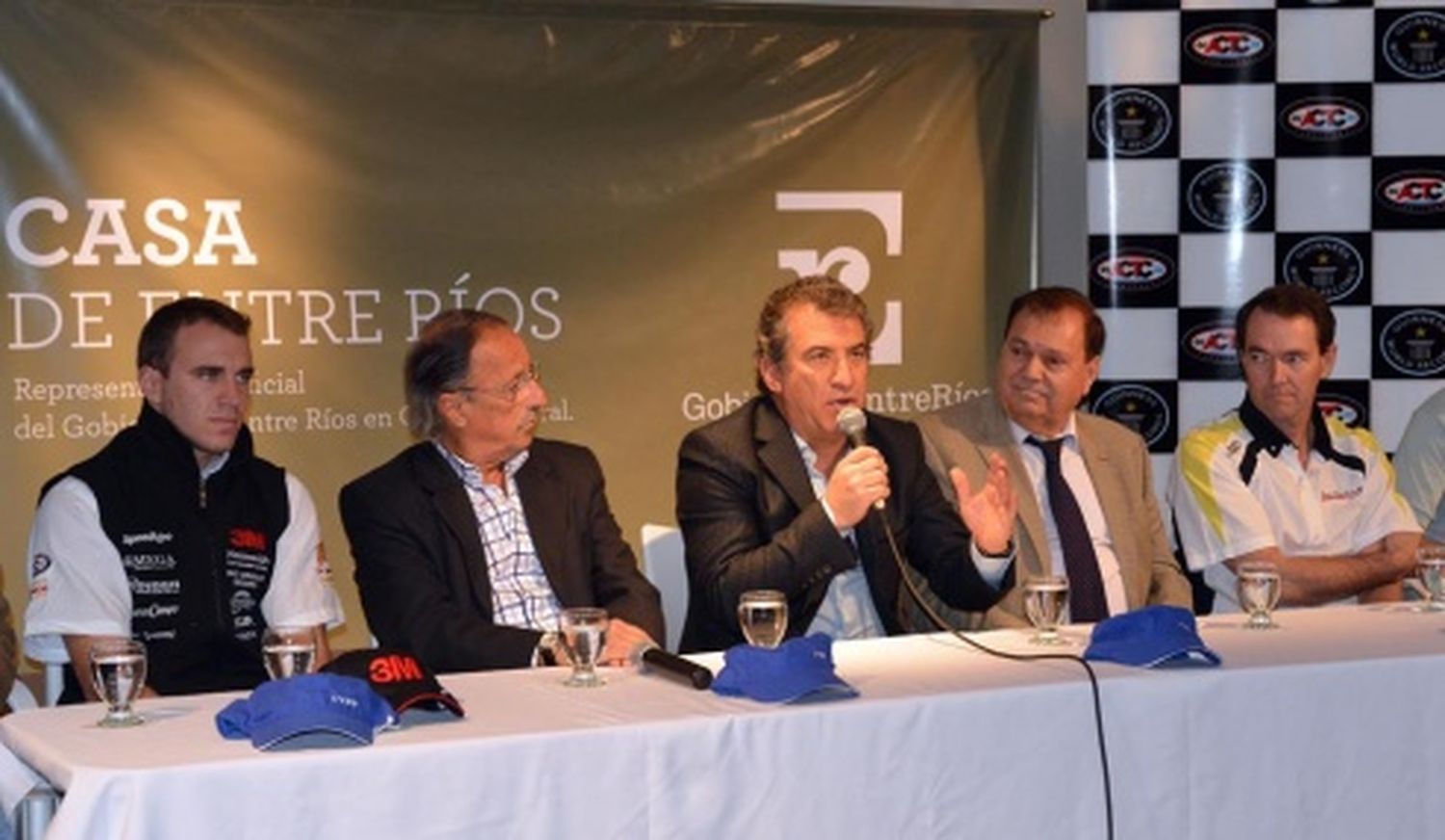 Presentaron el Turismo Carretera que se correrá en Paraná
