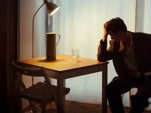 Proponen crear un programa provincial escolar de prevención del suicidio