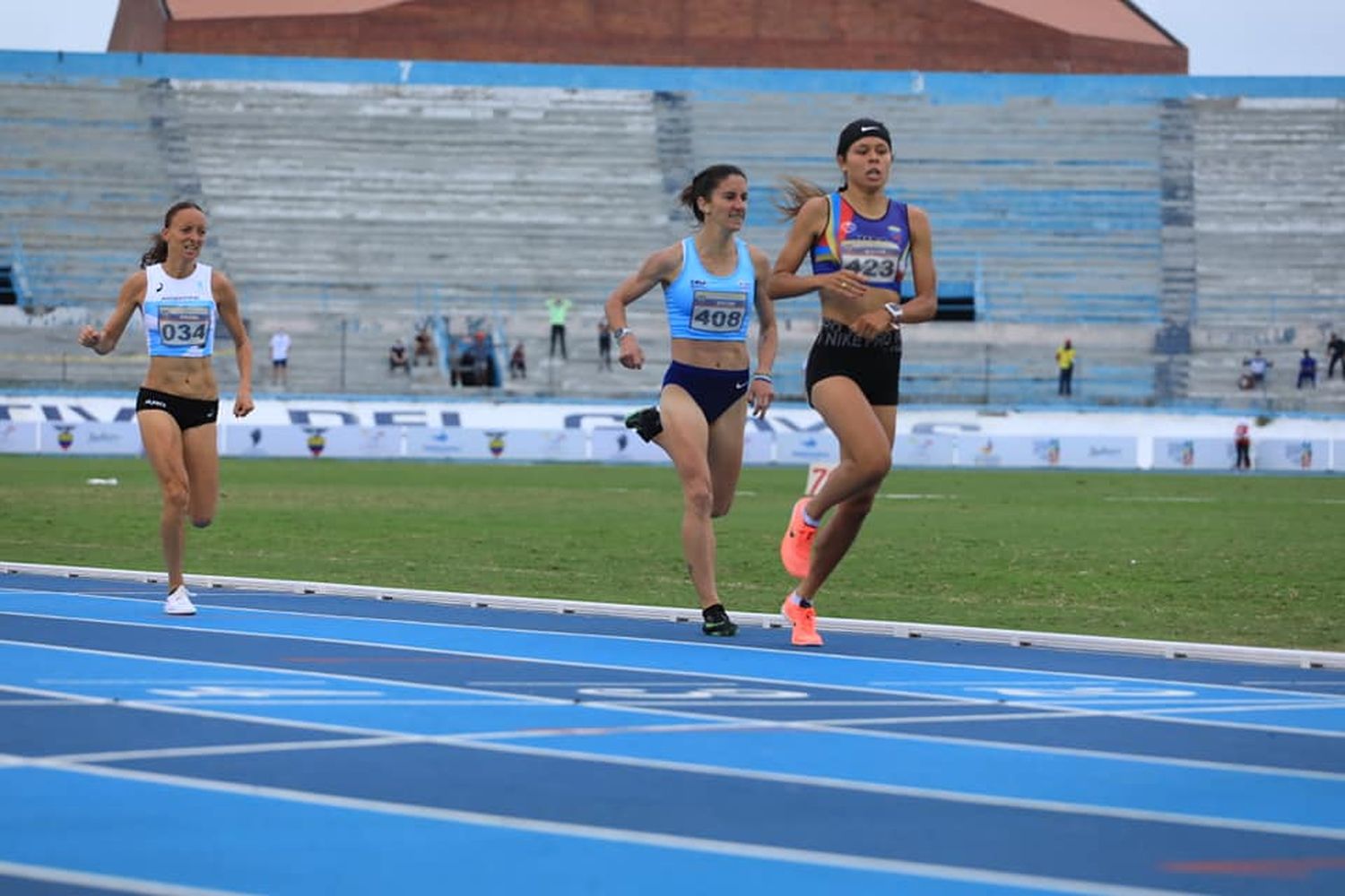 Bronce de Mariana Borelli en Guayaquil