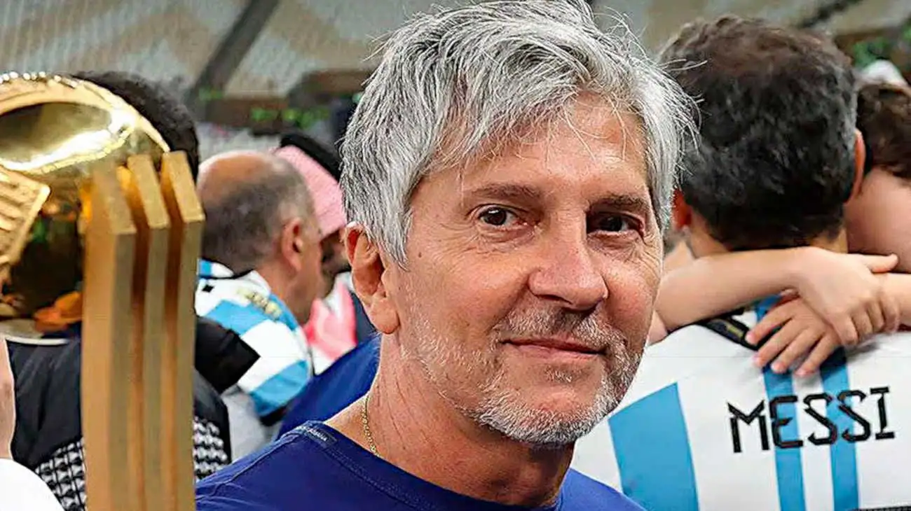 Desde los primeros años de Leo en las inferiores de Newell's Old Boys, su padre asumió un rol clave para acompañar su crecimiento deportivo y personal.