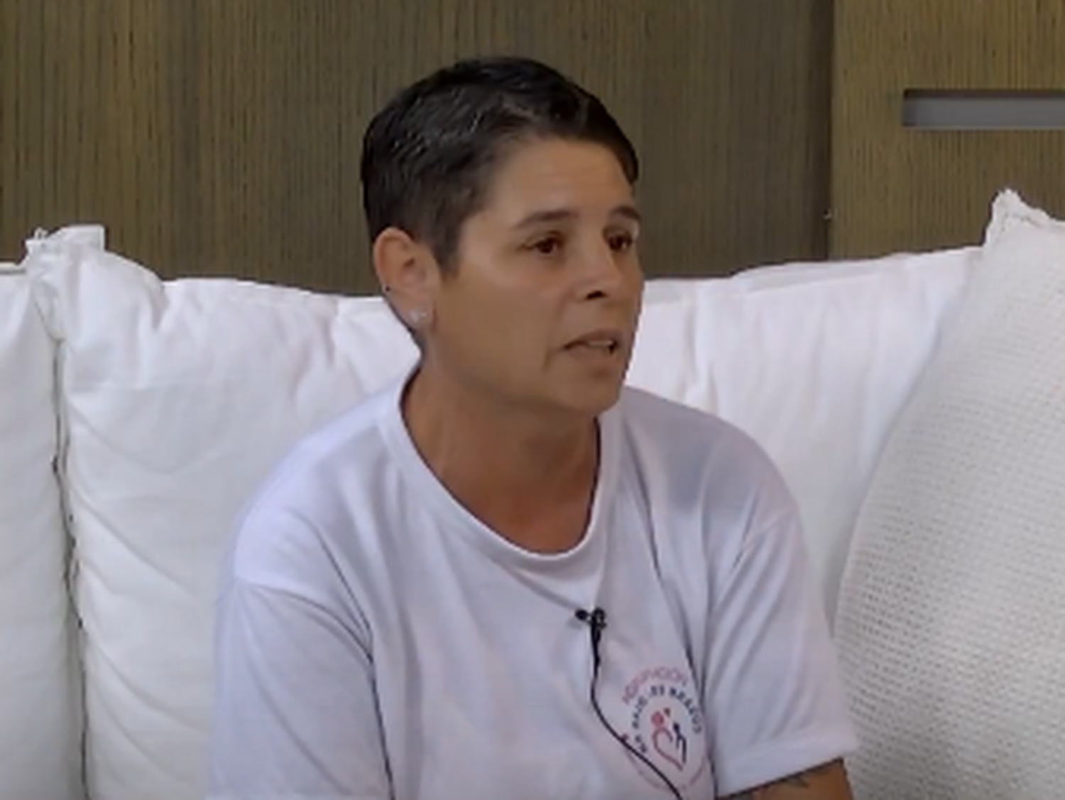"No Bajo los Brazos": la lucha de una madre contra la adicción y su llamado a la esperanza