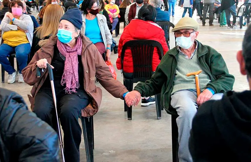 «Si nuestra foto causó tantas cosas lindas en la gente, al mundo le debe estar faltando un poco de romanticismo»