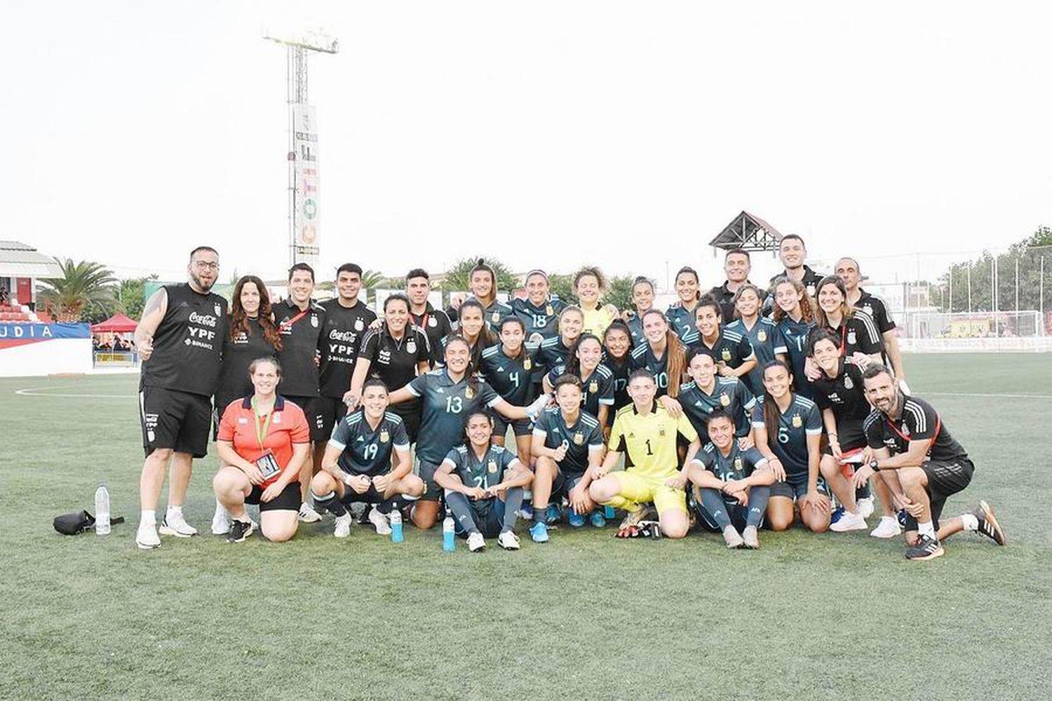 Estefanía Palomar marcó dos goles
en el debut con goleada de Argentina