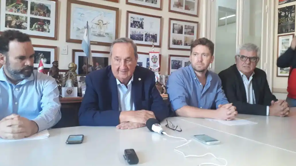 El Municipio brindó un teléfono para denunciar a vecinos que no realicen la cuarentena 