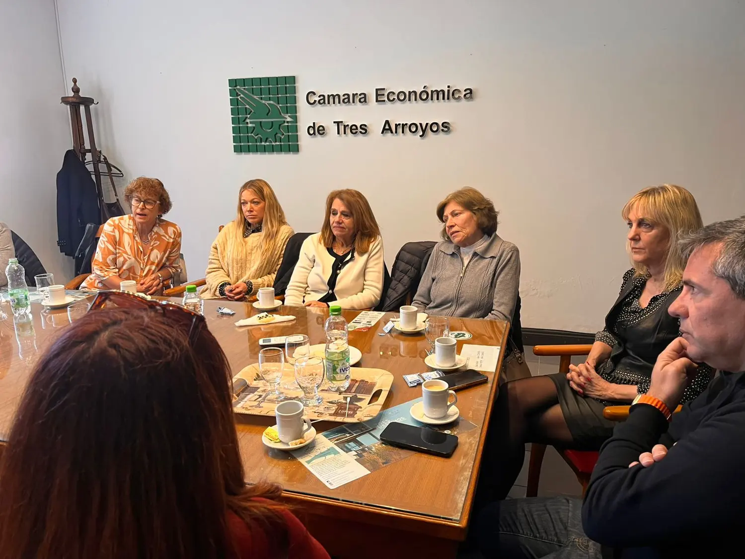 La cámara económica recibió a los comerciantes por el Día del empleado de comercio