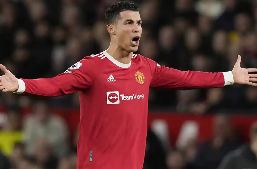 Cristiano Ronaldo marcó un hat-trick y se convirtió en el máximo goleador de la historia del fútbol