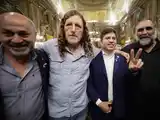 Axel Kicillof junto a Roberto Baradel y Oscar “Colo” Isasi.