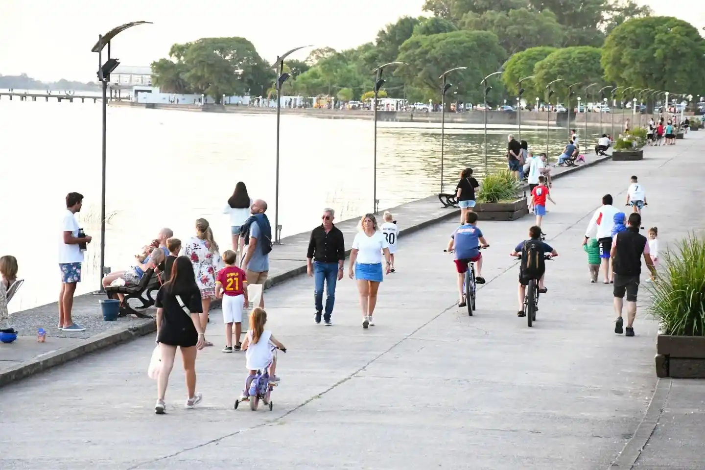 Según CAME, Chascomús consolida su perfil de escapadas cortas en un verano marcado por decisiones de último momento