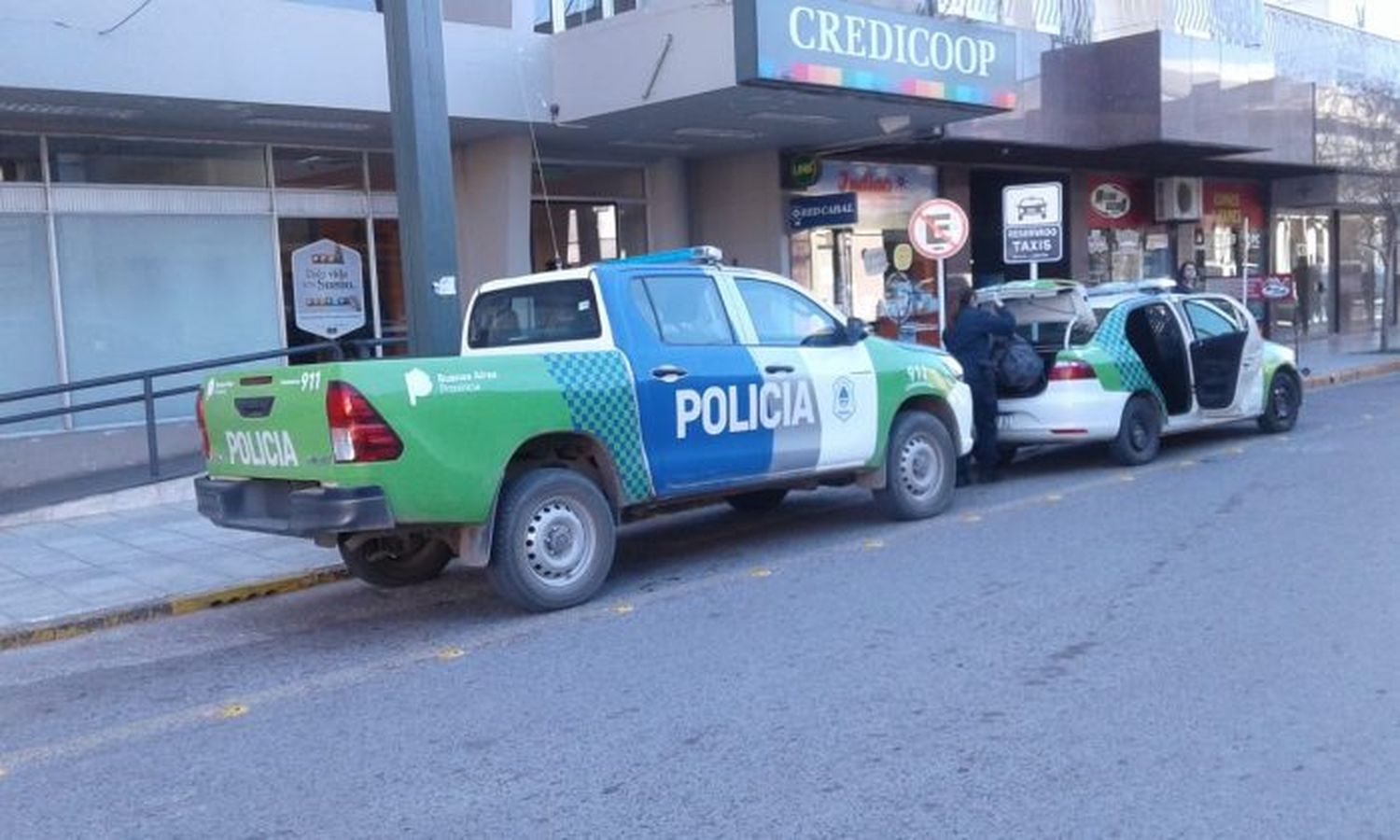 Entró a un banco con una cuchilla de carnicero con la intención de robar dinero