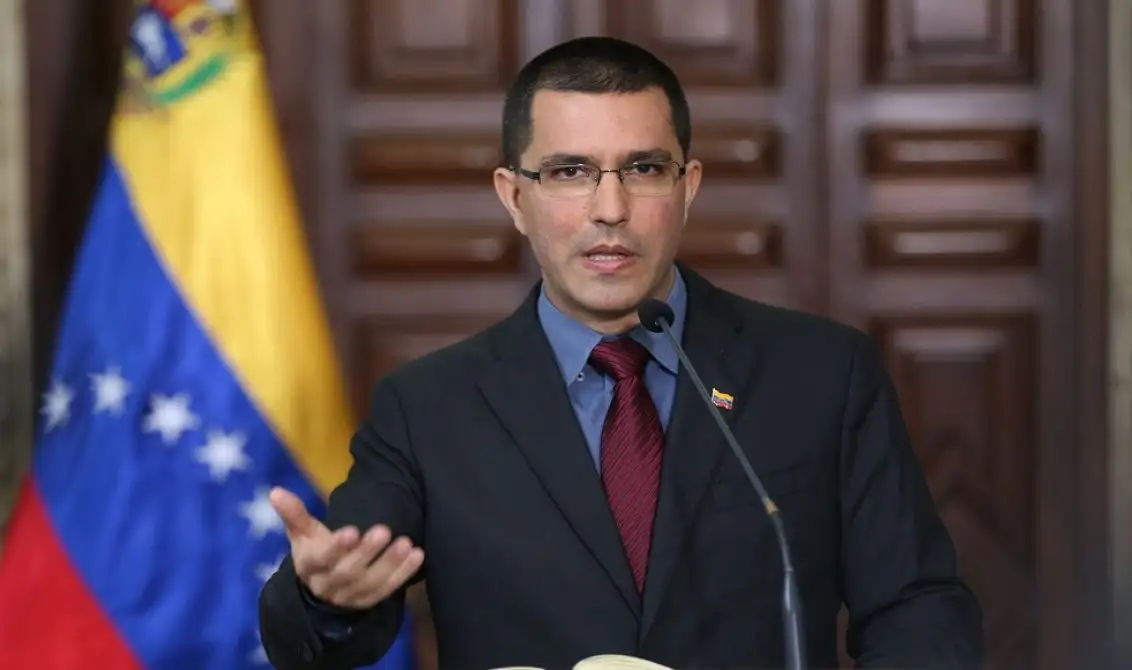 Maduro acusó a once países de pretender "desestabilizarlo”
