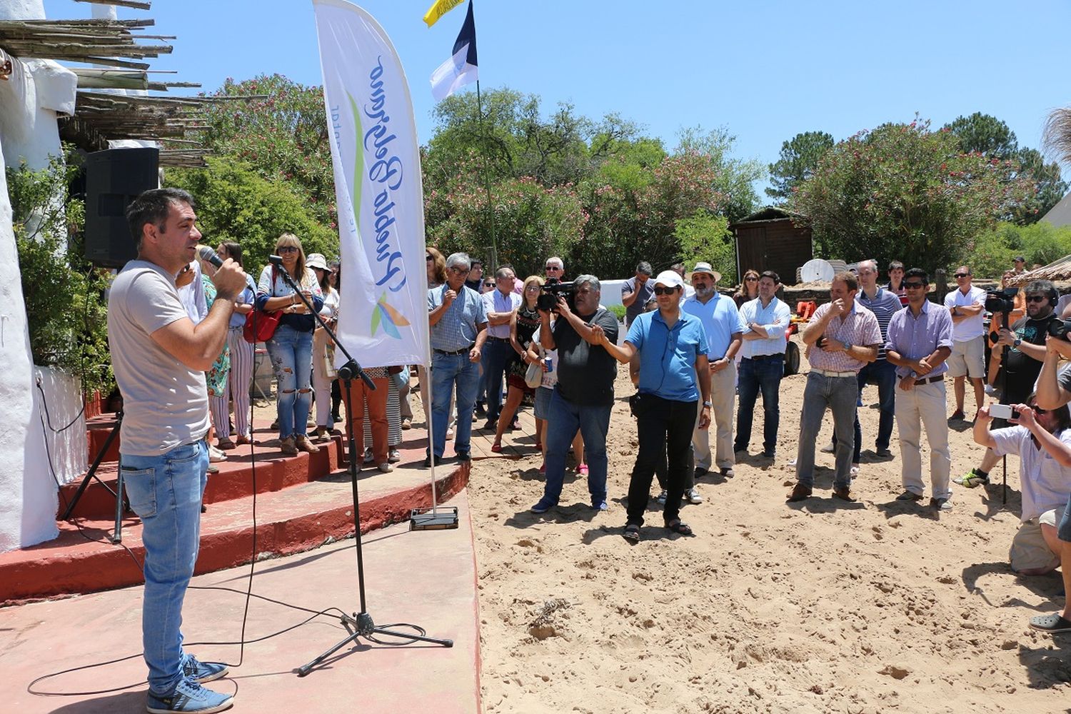 Davico: "Tenemos que darle bolilla al turismo porque genera fuentes de trabajo genuinas"