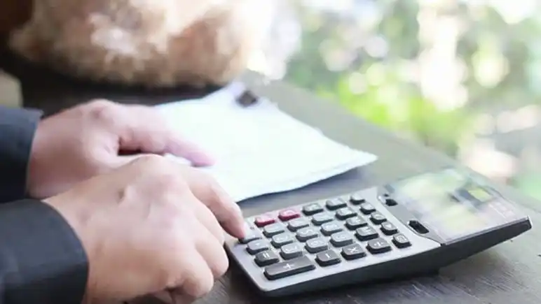 El Gobierno confirmó que actualizará el piso del Impuesto a las Ganancias