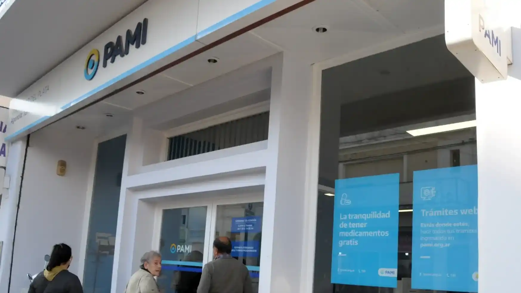 Las demoras habían generado preocupación, especialmente entre los adultos mayores, uno de los principales grupos de riesgo frente a la gripe.