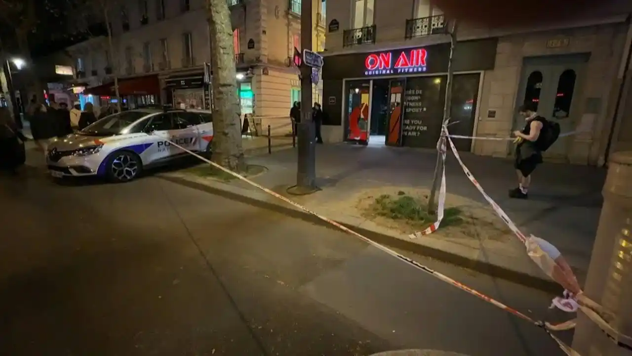 El dramático episodio ocurrió en París, Francia.