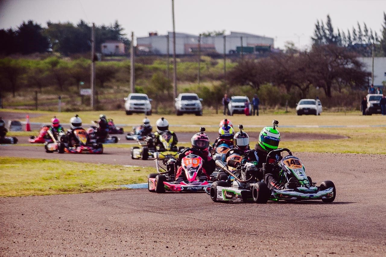 Derivan al adolescente accidentado en una carrera de karting
