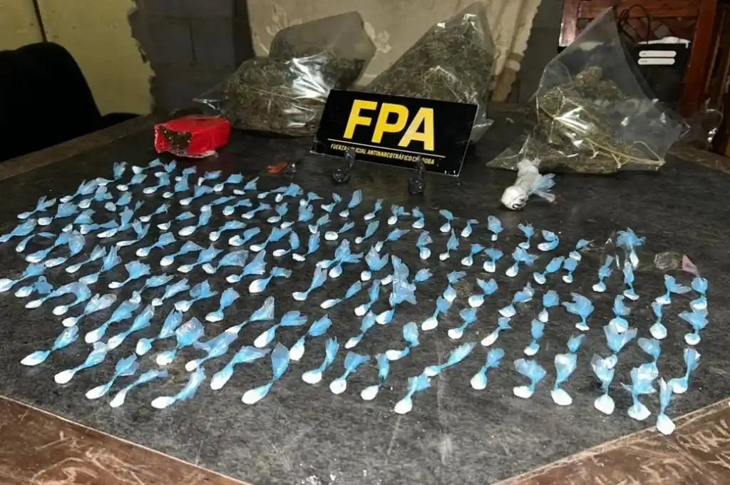 Secuestro de 468 dosis de marihuana y 158 de cocaína.