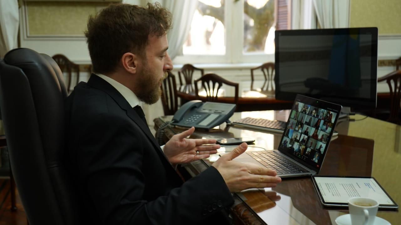 Otermín encabezó videoconferencia con 120 empresarios de la Provincia