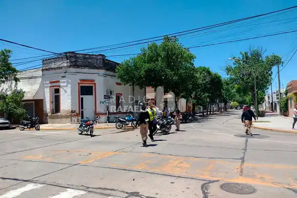 Cinco personas protagonizaron un accidente y ninguno llevaba casco: un niño de cuatro años fue trasladado al Hospital Dr. Jaime Ferré