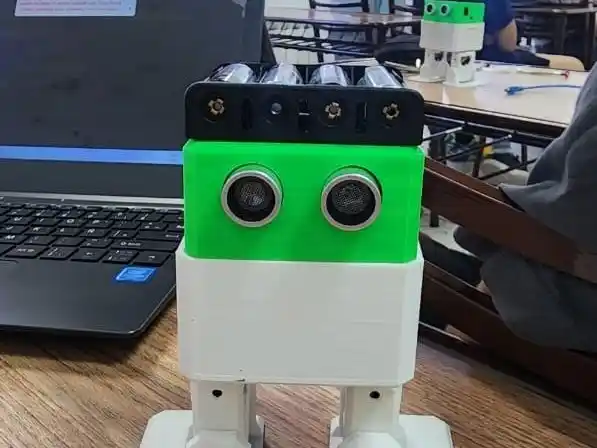 "Otto", el robot creado en la UTN venadense. Foto: Gentileza