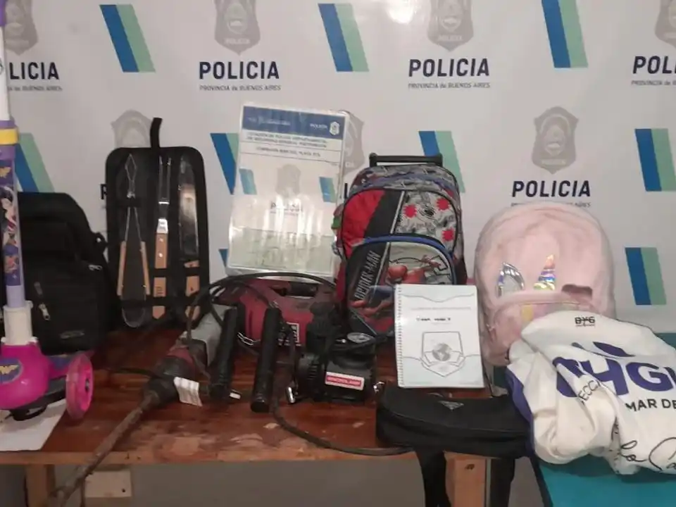 A partir de uno de los elementos, los efectivos lograron ubicar al damnificado en calle Saavedra al 2100