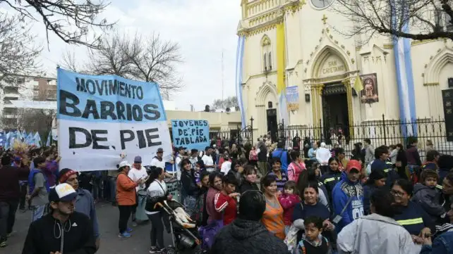 Rosario: Organizaciones sociales marcharon por trabajo y emergencia social
