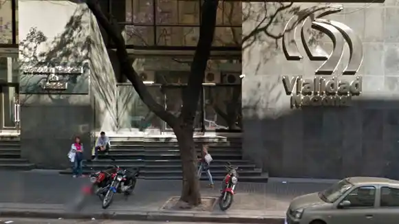 Empleo estatal en caída: ya se perdieron más de 180 mil puestos durante el gobierno de Milei