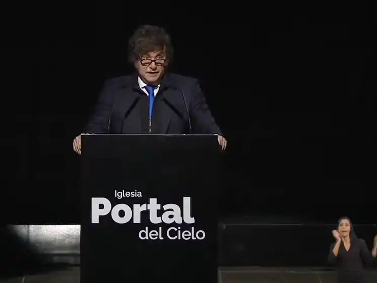 Milei habló en la inauguración del mayor templo evangélico del país y apuntó contra el peronismo