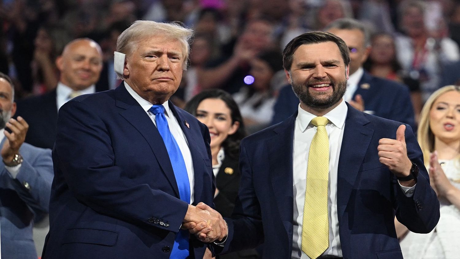 TRUMP REAFIRMA SU PODER y recibe respaldo de exrivales en señal de unidad