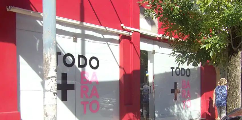 Ropa y calzado: Hacen furor los descuentos en las liquidaciones de verano