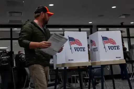 EN IMÁGENES así votan los estadounidenses «por el futuro de la nación»