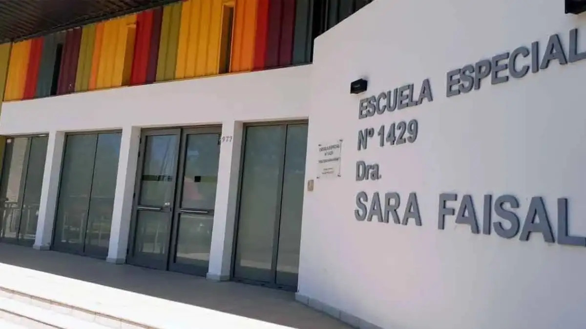 Recuperaron los aires acondicionados de la escuela Sara Faisal