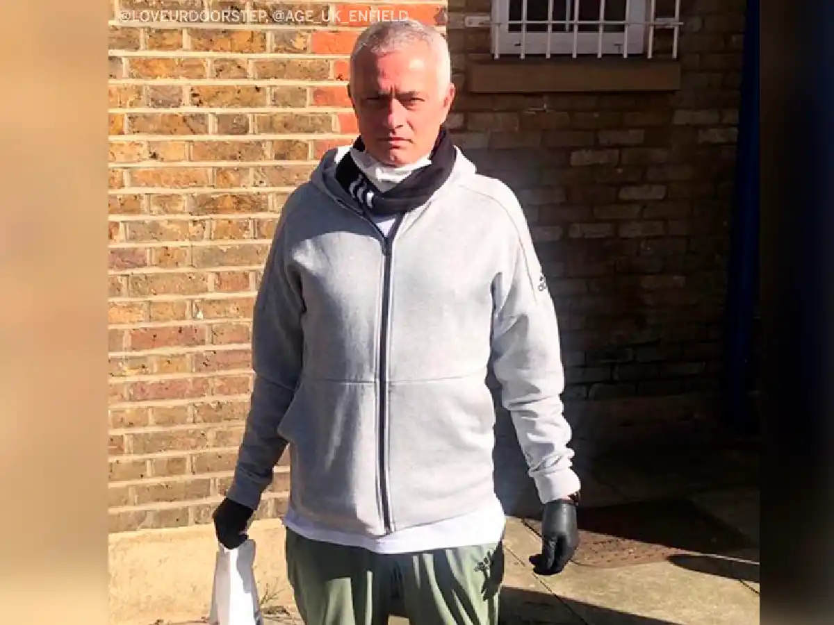 Mourinho realizó tareas como voluntario 