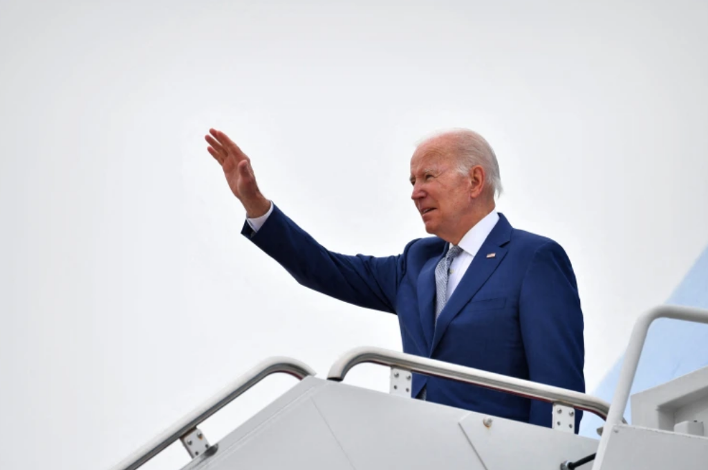 “Creo que lo mejor para mi partido y el país es que me retire" dijo Biden