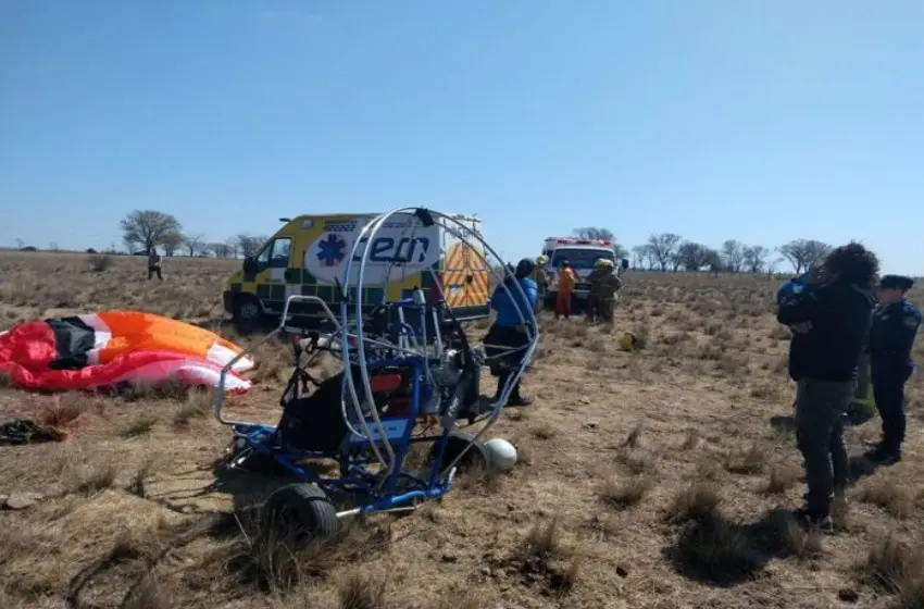 Dos hombres resultaron heridos al caer de un parapente