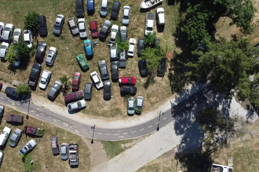 Provincia comienza a compactar los primeros 400 vehículos del Polo Tecnológico de Rosario