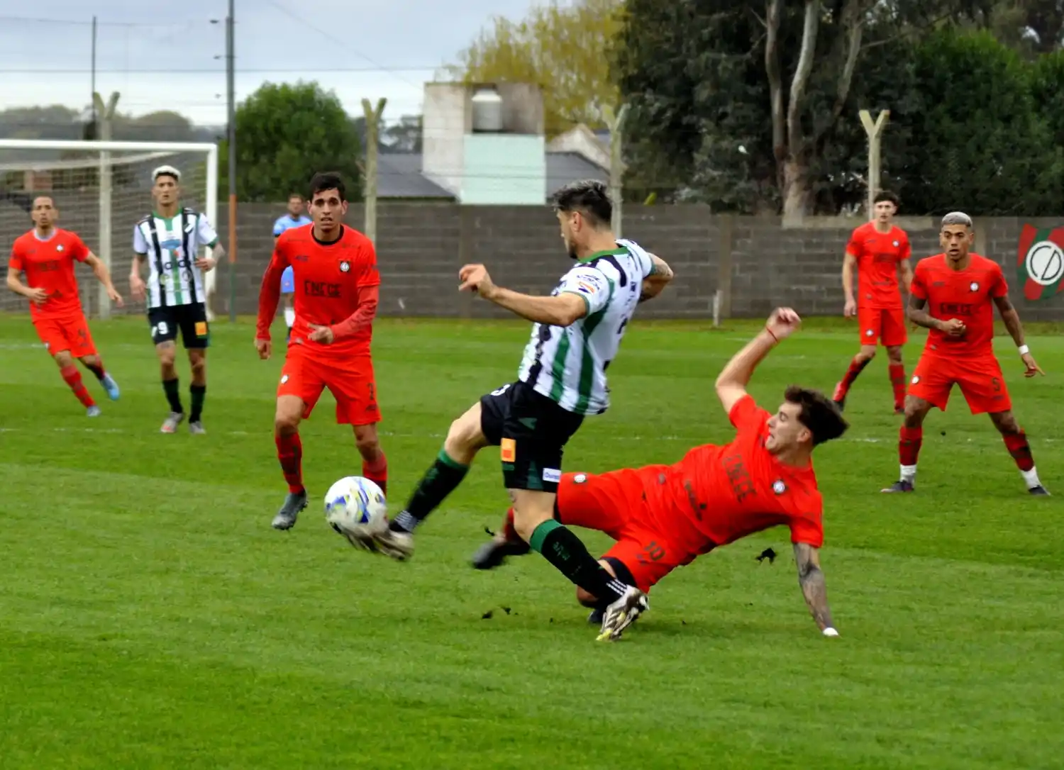 Círculo empató ante Villa Mitre y volvió sumar