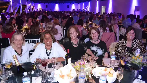 Gran cena solidaria a beneficio de la Escuela “Lucecitas”