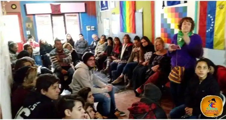 Charla sobre género y diversidad  en Las Canaletas