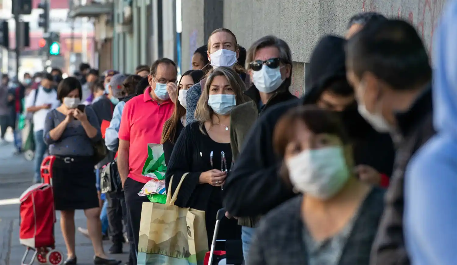 El peor día: nuevo récord de contagios y muertes en Argentina