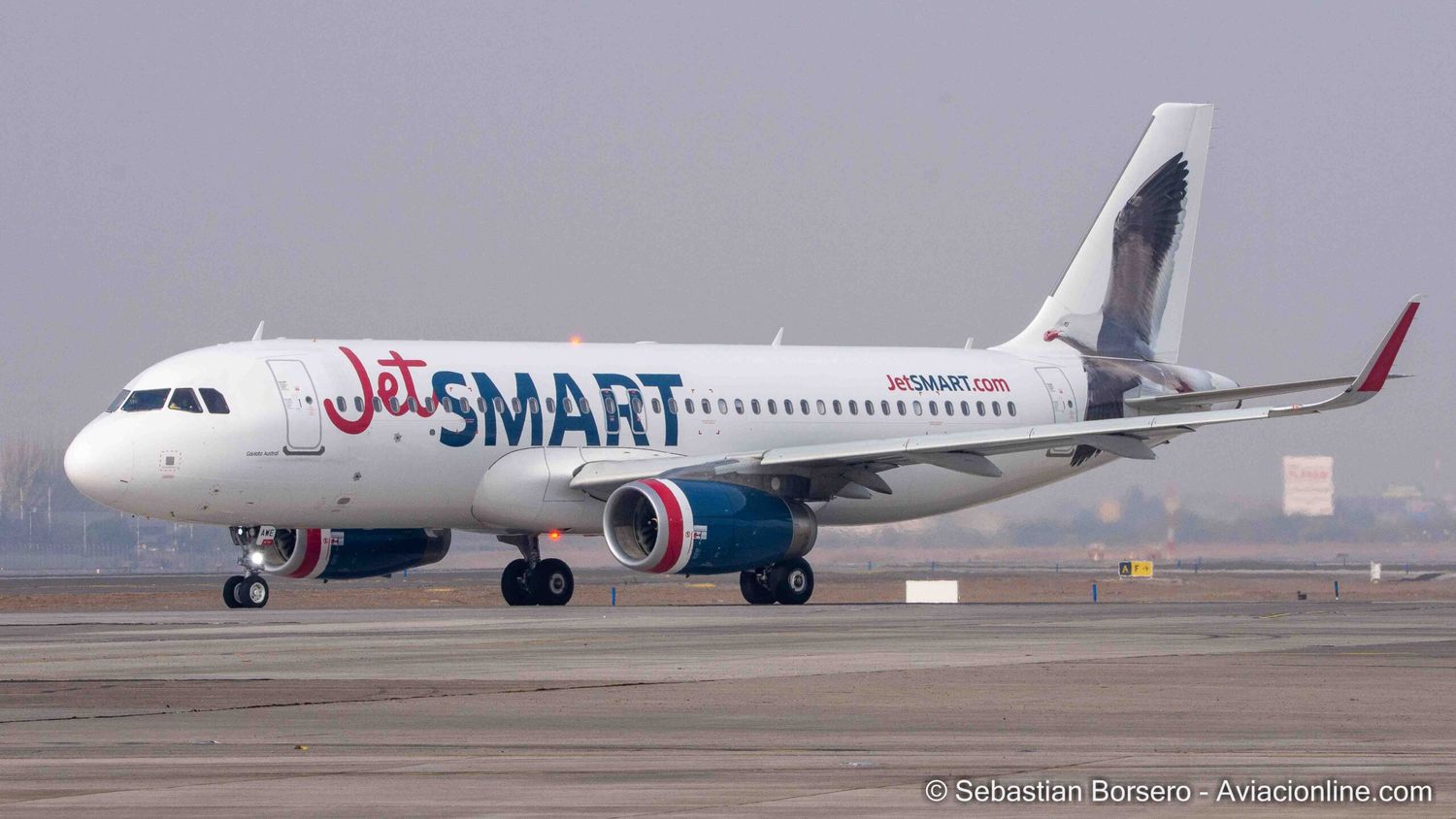 El nuevo Airbus A320 de JetSMART Argentina inició sus vuelos regulares (LV-KGO)