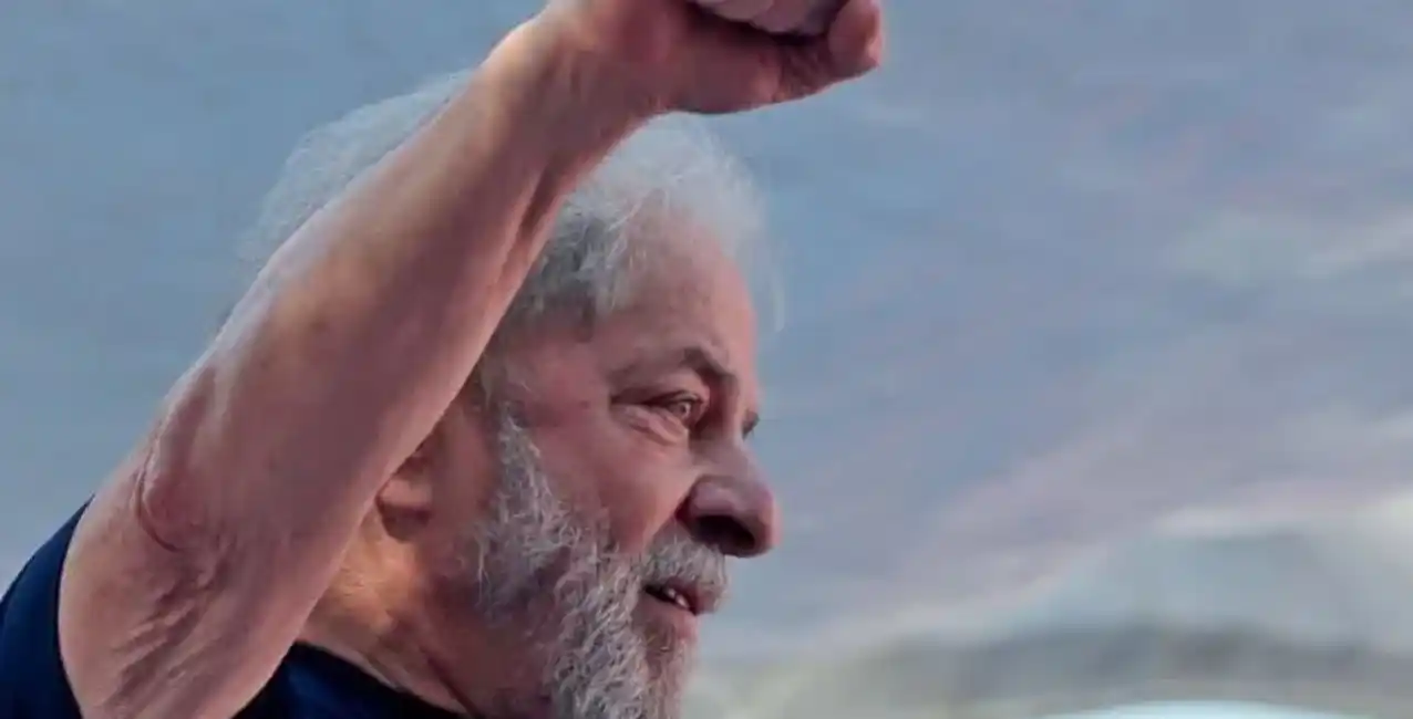 Lula da Silva anunció que se presentará como candidato a presidente de Brasil