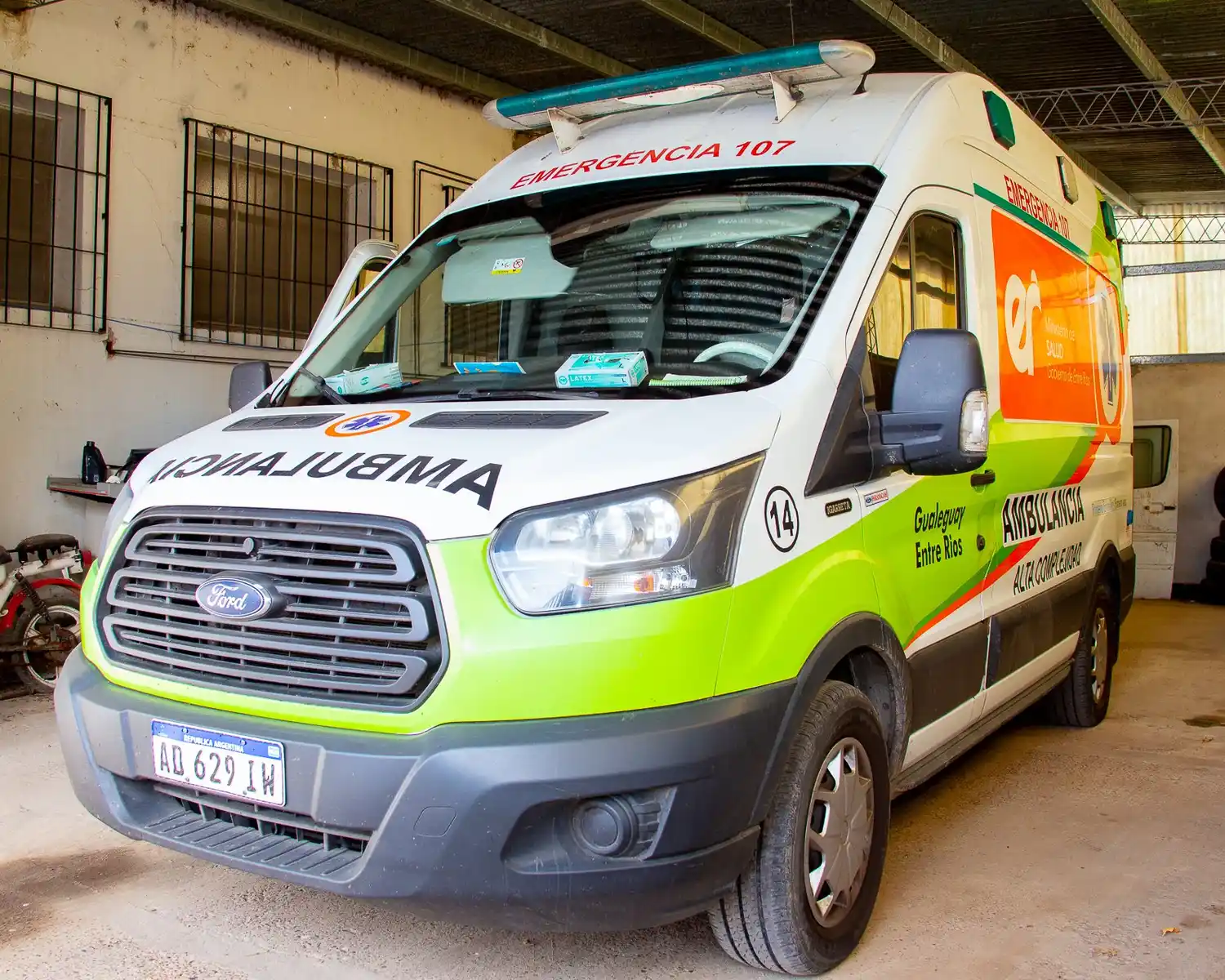 Desde el hospital se refirieron a su servicio de ambulancias